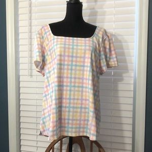 Cute Marisa LuLaRoe top